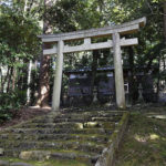 「登る」散歩道。東禅寺と東山神社